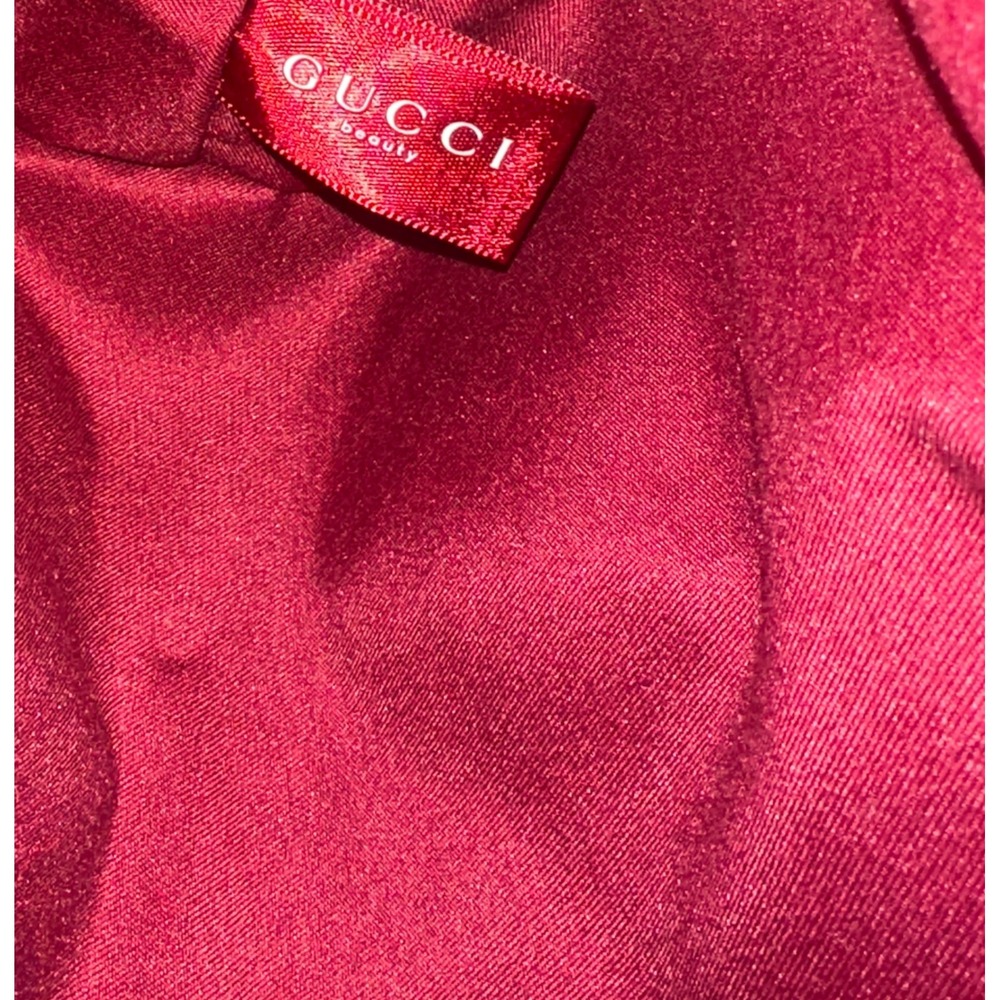 Gucci Beauty Burgundy Shimmer Makeup Bag Cosmetic Pouch Gold Logo New - Picture 8 of 15